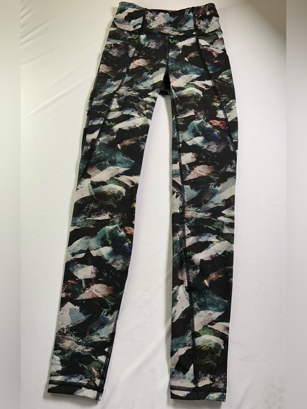 lululemon athletica Black Multi Watercolor Print Leggings